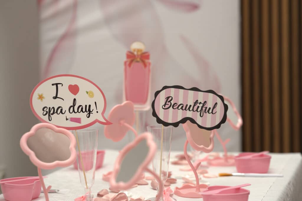 Spa razvajanje mama in hči v otroškem spa-ju Mia Vila